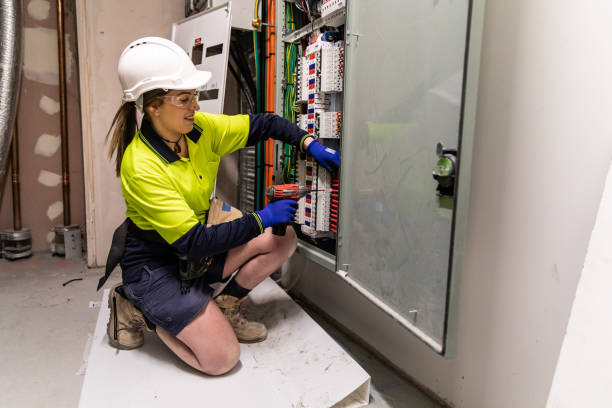 Best Emergency Electrical Repair  in Upper Brookville, NY